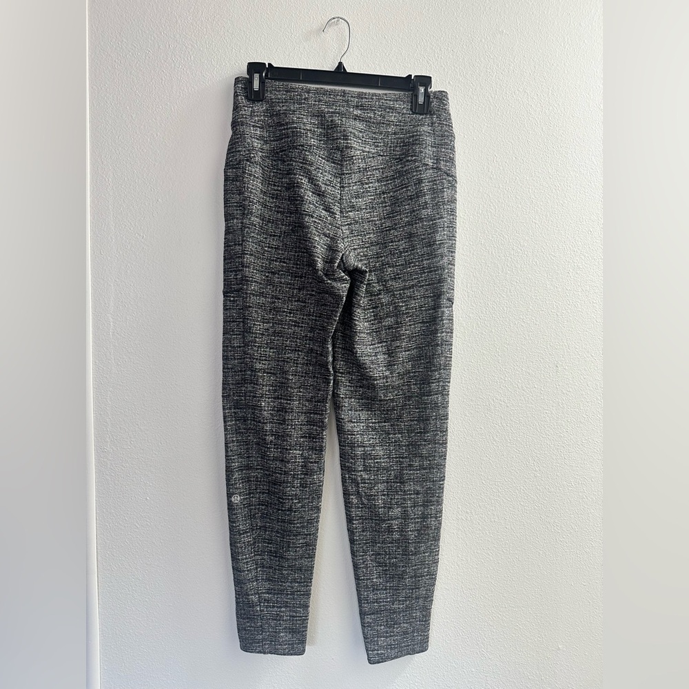 Lululemon pants - Picture 2 of 5